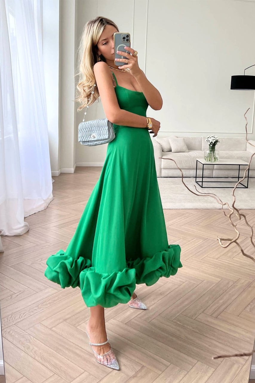 Karina | Sukienka dla kobiet na wesele z falbanami i luźnym dołem